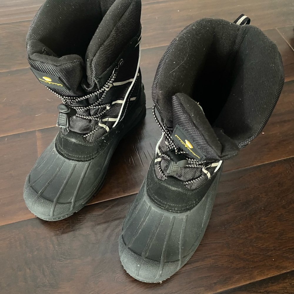 Kids Black Winter Boots